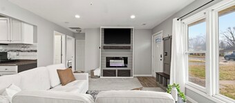 Modern & Stylish 2BR Suburban Retreat