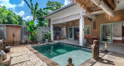 Jellyfish (2) 2BR for Group,5 Min to Thomas Beach