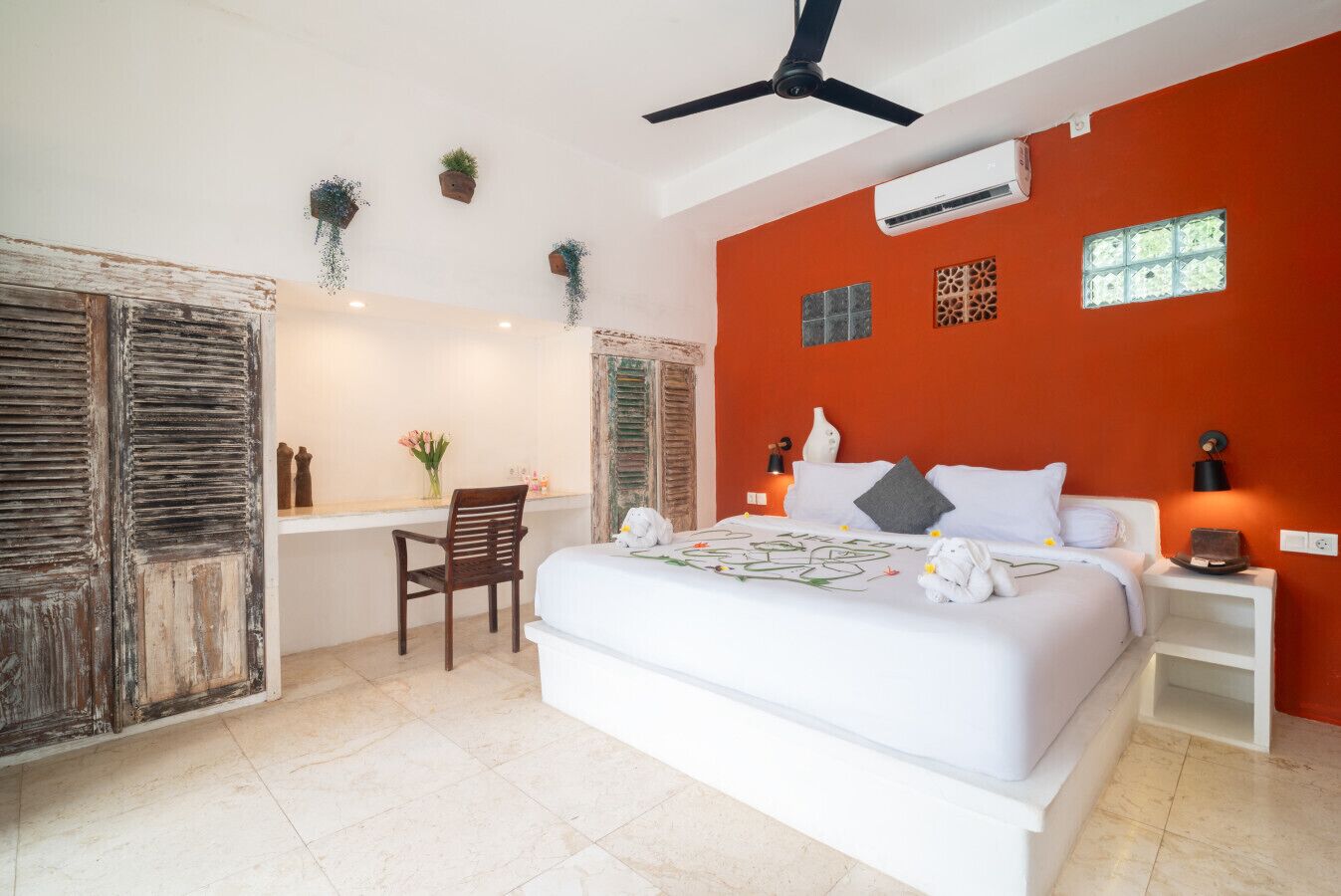 1 slaapkamer, een bureau, een strijkplank/strijkijzer, wifi