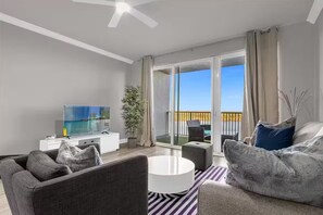 Living area - SUPER modern lake condo-Fireworks view! (Orlando)