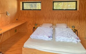 3 bedrooms, travel cot, free WiFi - Beautiful home in Vejby with sauna (Vejby)