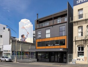 Exterior - Dunedin Luxury Stay (Dunedin)