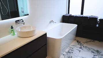 Luxury Apartment, City View