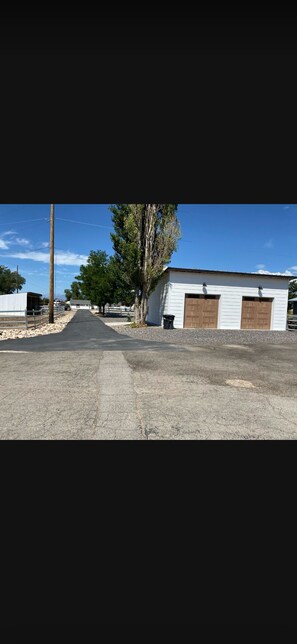 Oklassificerad bild, 4 av 16, knapp