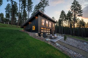 Exterior - The Overlook at Flathead Lake - Wedding Venue (Lakeside)