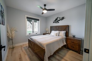 10 bedrooms, iron/ironing board, WiFi, bed sheets