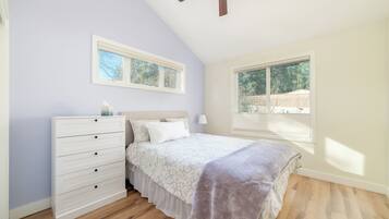 2 chambres, fer et planche Ă repasser, Wi-Fi gratuit, draps fournis