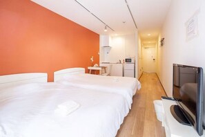 4 人部屋 ラナイ シティビュー | デスク、ノートパソコン用作業スペース、遮光カーテン、アイロン / アイロン台