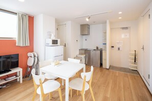 家庭四人房, 阳台 | 起居区