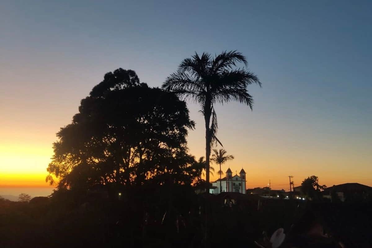 Suíte conforto, vista para a montanha