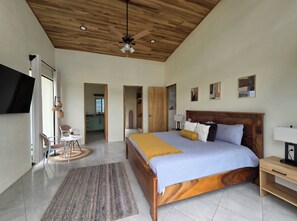 3 bedrooms, iron/ironing board, free WiFi, bed sheets - Private 3BR/3BA Retreat • Relaxing Atenas Escape with personal heated pool (Atenas)