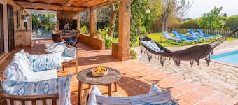 MIRABO - Villa with private pool and free WiFi