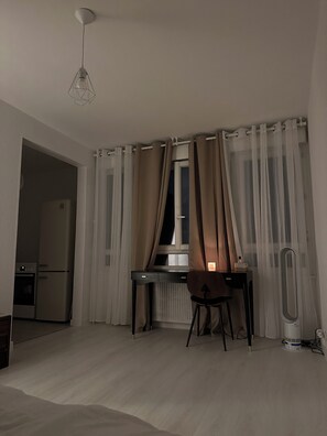 Interior - One-room apartment in Aubervilliers (Aubervilliers)
