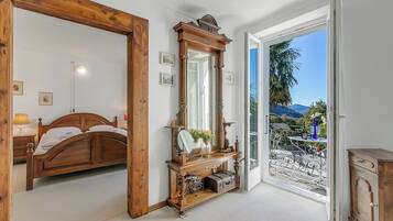 3 bilik tidur, ruang kerja komputer riba, seterika/papan seterika