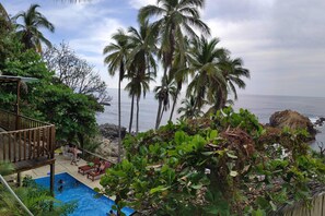 صورة غير مصنفة، 3 من 6، زرّ