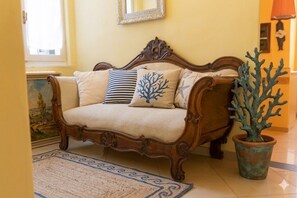 TV - Apartment in a typical medieval village | Ap34 (Cervo)