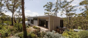 Sunrise Lodge – Relax in Hot Tub & Spot Kangaroos