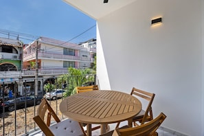 Outdoor dining - Unit Pepinillo Romantic Zone (Puerto Vallarta)