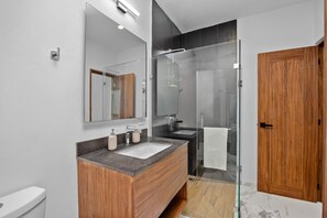 Towels, soap, toilet paper - Unit Pepinillo Romantic Zone (Puerto Vallarta)