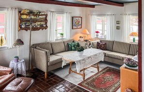 Smart TV - Nice home in Løgstrup with WiFi (Løgstrup)