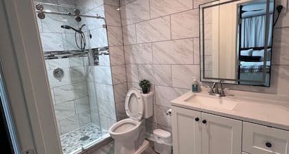 3-bedroom house in peaceful San Antonio with cool AC