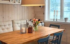 Dining - 3 bedroom nice home in Fannrem (Fannrem)