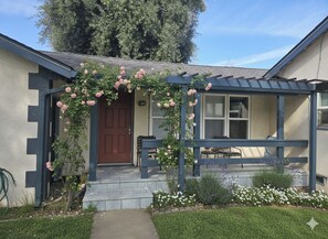 Luokittelematon kuva, 3 kautta 7, painike