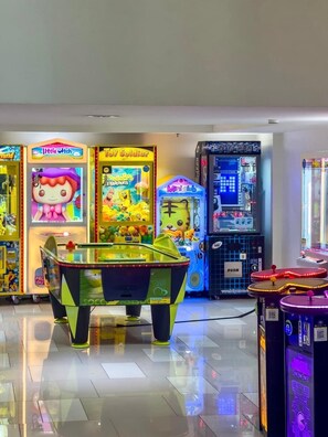 Games room - Chevron Heights Lv15 (Surfers Paradise)