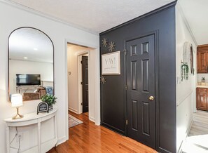 Interior - Kelbrook Cottage — Your Chic Woodline Getaway! (Quinton)