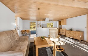 TV, fireplace - 2 bedroom lovely home in Toftlund (Toftlund)