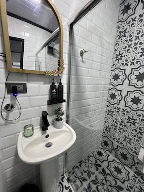 Appartement, 1 chambre | Salle de bain