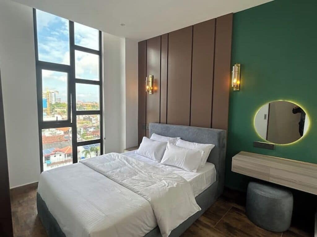 Tirai kedap cahaya, setrika/meja setrika, dan Wi-Fi gratis