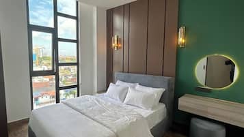 Cortinas blackout, ferros/tábuas de passar roupa, Wi-Fi de cortesia