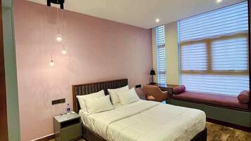 Tende oscuranti, ferro/asse da stiro, Wi-Fi gratuito