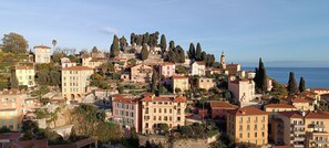 Unclassified image, 5 of 40, button - Beautiful and bright apartment with fantastic 180 degree sea views (Menton)