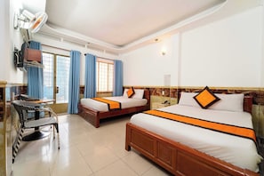 Unclassified image, 2 of 10, button - Collection O Son Lam-Phu Nhuan District (Thanh pho Ho Chi Minh)