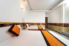 Unclassified image, 3 of 10, button - Collection O Son Lam-Phu Nhuan District (Thanh pho Ho Chi Minh)