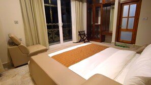 Deluxe Double or Twin Room, Pool View | Laptop workspace, iron/ironing board, free WiFi - Hotel Lotus Villa (Phuntsholing)