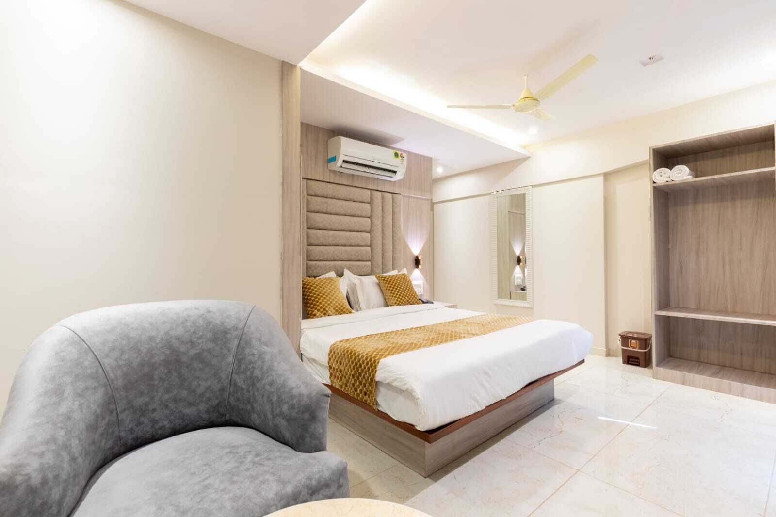 Suite Deluxe, vistas a la ciudad | Escritorio, espacio para trabajar con un portátil, wifi gratis