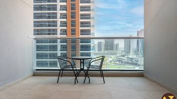 Business Studio, 1 King Bed with Sofa bed, Balcony, City View | Balcony view