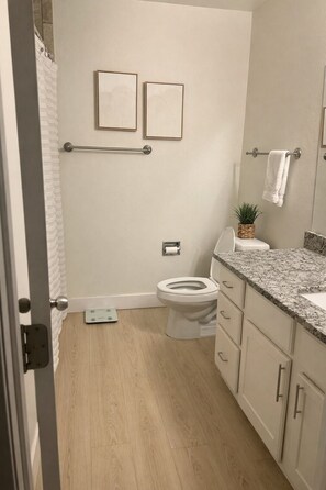 Unclassified image, 5 of 8, button