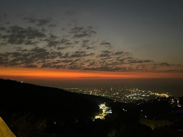 Nicht klassifiziertes Bild, 1 von 27, Schaltfläche