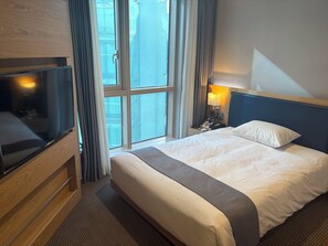 Standard Single Room, City View - CENTUMSUITE HOTEL (Busan)
