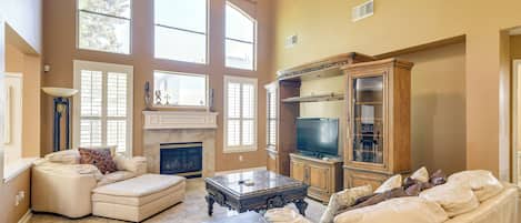 Télévision, cheminée