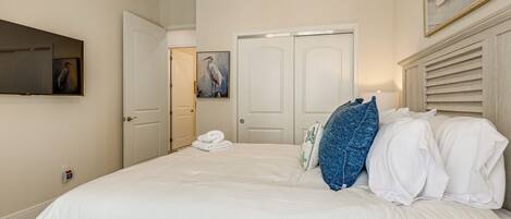 1 makuuhuone, silitysrauta/-lauta, internet, vuodevaatteet