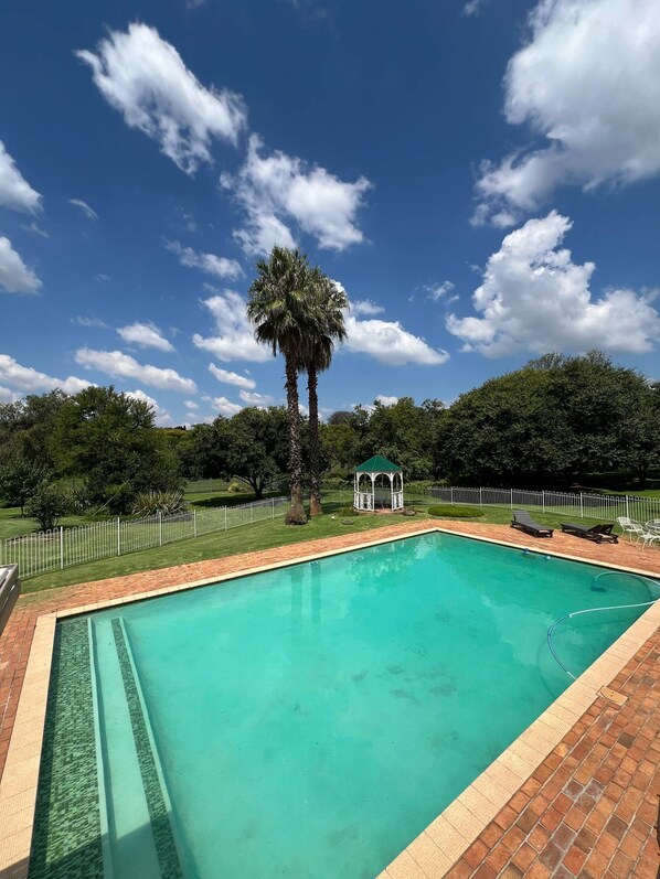 Comfort Apartment, Non Smoking, Mountain View - 458 on Manitoba (Pretoria)