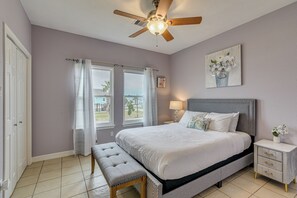4 bedrooms, iron/ironing board, Internet, bed sheets - Saltwater Pool! Epic Galveston Bay Group Getaway! (San Leon)