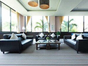 Unclassified image, 2 of 13, button - Townhouse Hillview Suites Pattaya (Muang Pattaya)