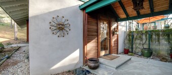 On 10 Acres! Serene Nevada City Retreat w/ Hot Tub