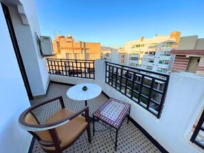 미분류 이미지, 4/10장, 버튼